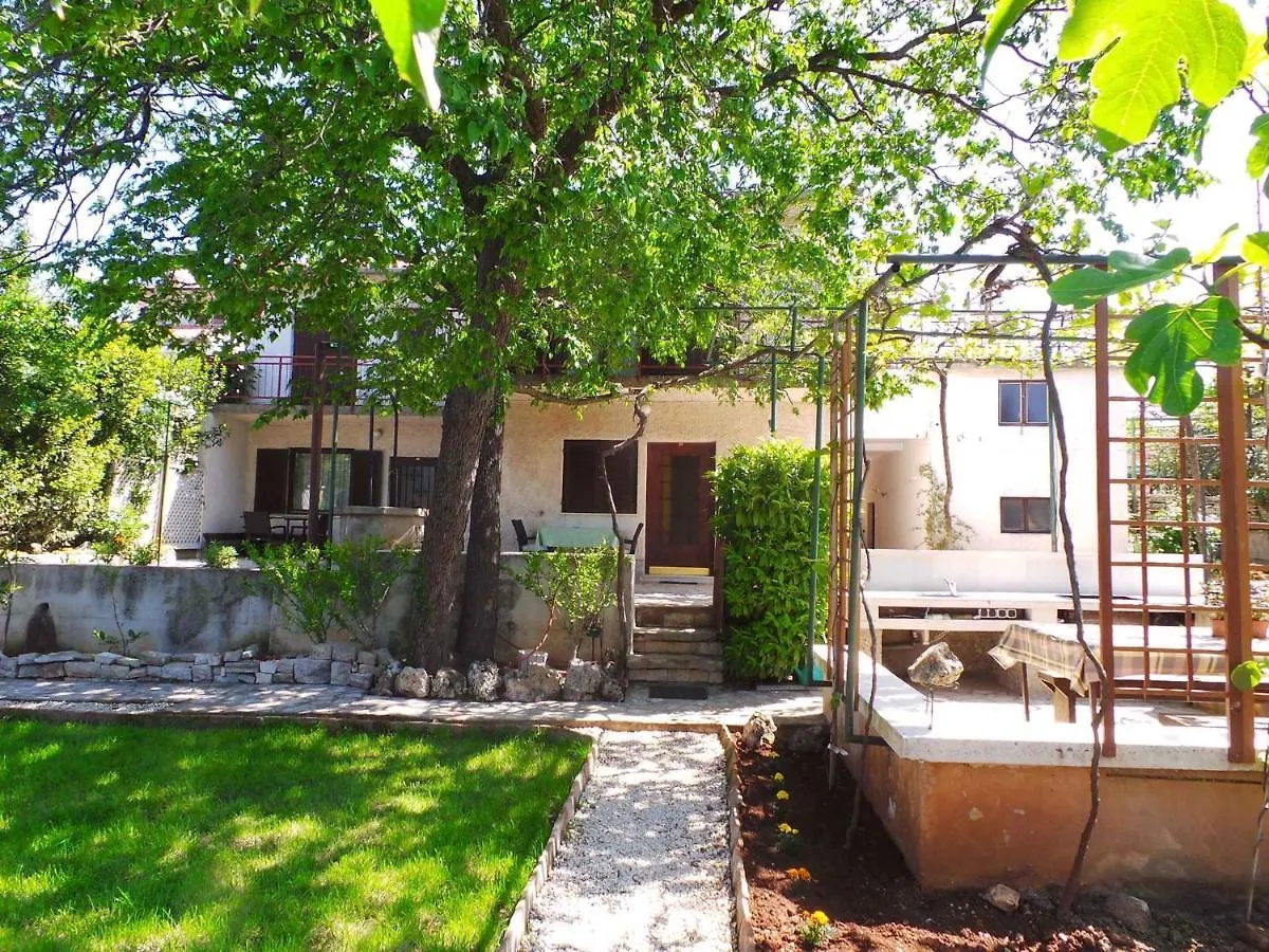 Apartment In Pjescana Uvala - Istrien 17334