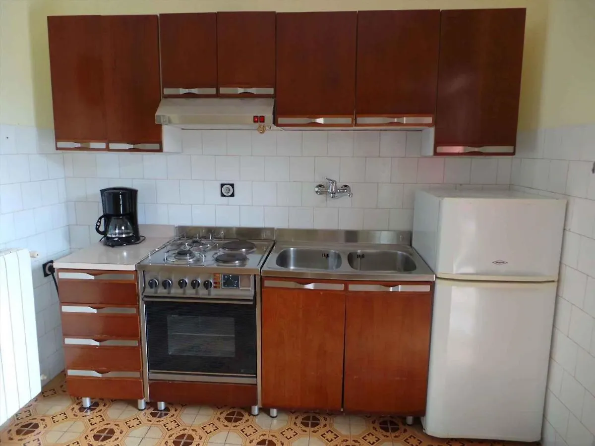 Apartment In Pjescana Uvala - Istrien 17334